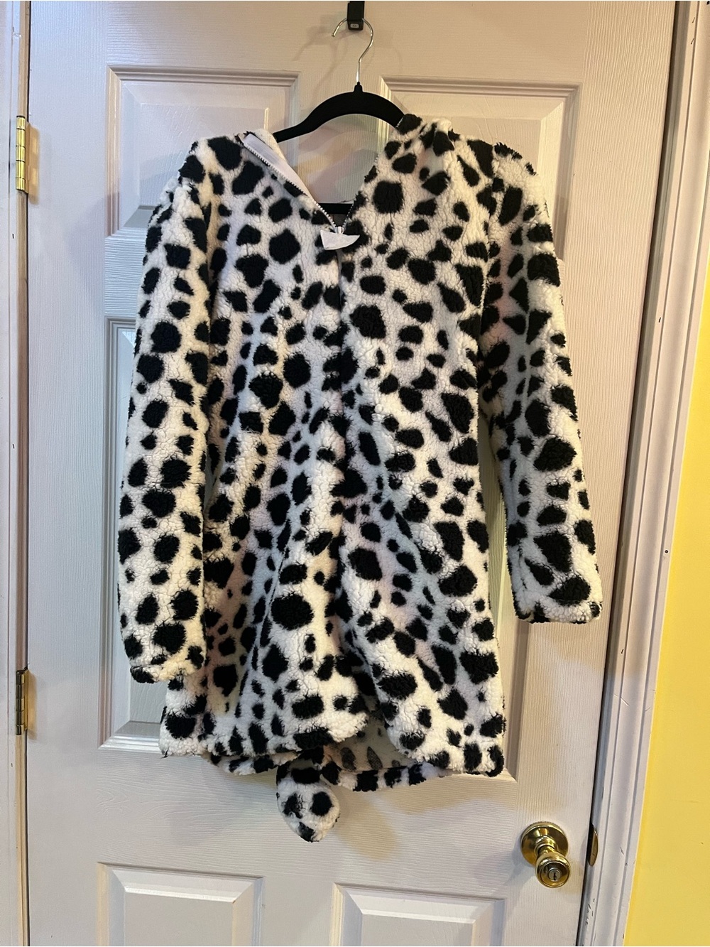 Women’s WONDERLAND Black and White Dalmatian Costume